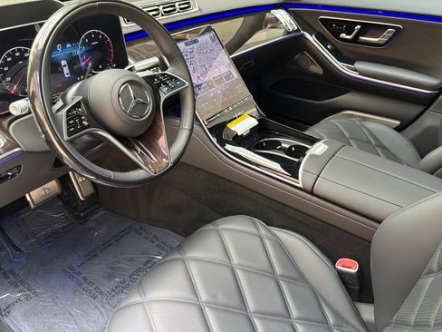 New 2026 Mercedes-Benz Maybach S 680 4MATIC image 9