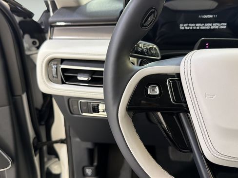 New 2026 Lincoln Aviator 2WD image 14
