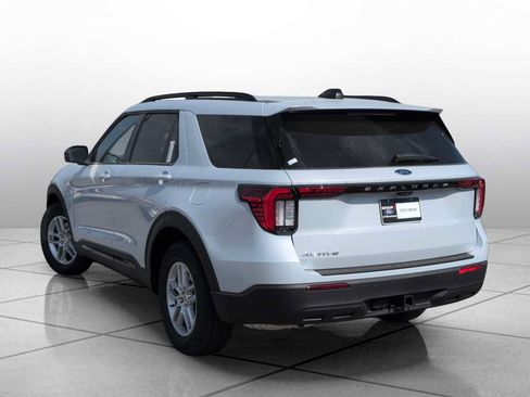 New 2026 Ford Explorer Active RWD image 13