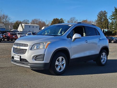 Used 2016 Chevrolet Trax LT image 3