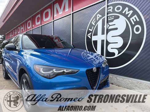 New 2025 Alfa Romeo Stelvio Sprint image 1