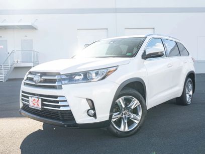Used 2017 Toyota Highlander Limited
