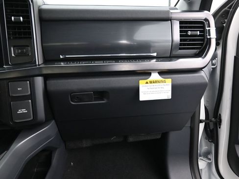 New 2026 Ford F250 Lariat w/ Chrome Package image 9