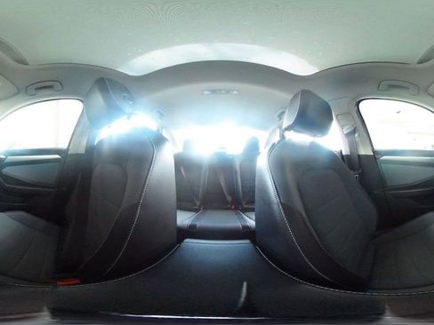 Used 2025 Volkswagen Jetta SE image 46