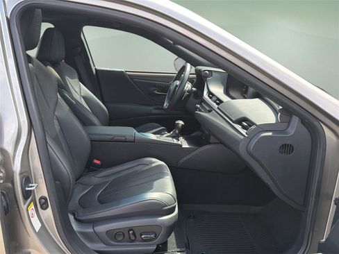 Used 2019 Lexus ES 350 F Sport w/ Accessory Package FWD image 22