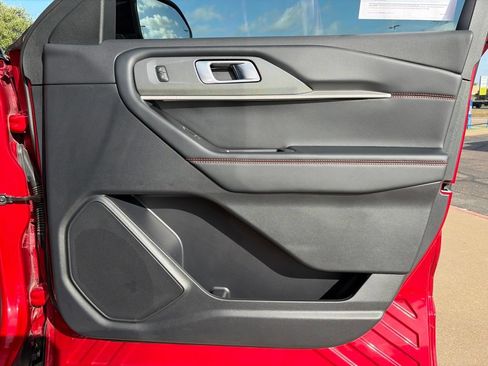 Used 2025 Ford Explorer ST-Line w/ Premium Package RWD image 11