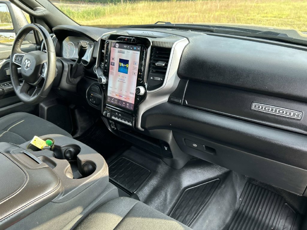 Used 2025 RAM 3500 Big Horn AWD/4WD image 36