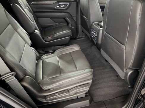 Used 2021 Chevrolet Tahoe Z71 w/ Z71 Signature Package AWD/4WD image 44