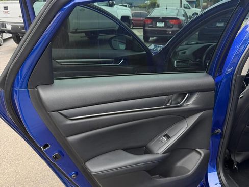 Used 2021 Honda Accord Sport Special Edition image 14