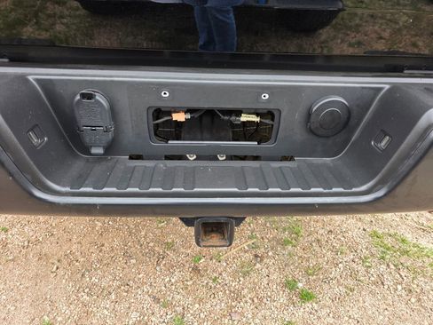 Used 2021 Chevrolet Colorado ZR2 w/ ZR2 Midnight Special Edition AWD/4WD image 12