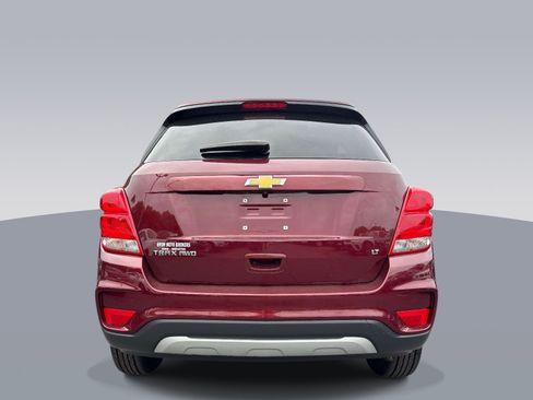 Used 2017 Chevrolet Trax LT AWD/4WD image 3