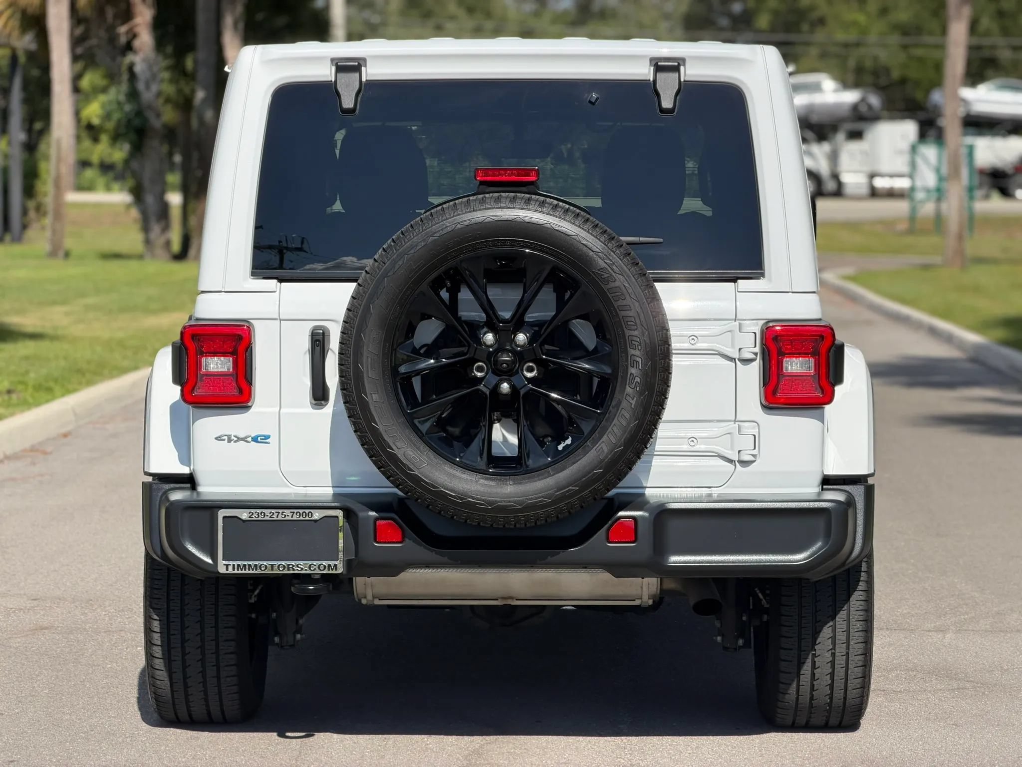 Used 2021 Jeep Wrangler Unlimited Sahara AWD/4WD image 28