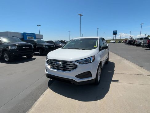 Used 2020 Ford Edge SE image 30