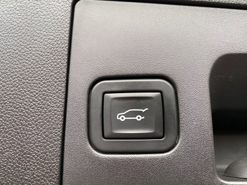 Used 2019 Cadillac XT4 Sport AWD/4WD image 13