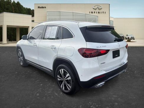 Used 2026 Mercedes-Benz GLA 250 4MATIC image 5