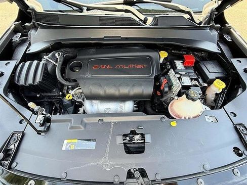 Used 2022 Jeep Compass Limited image 41