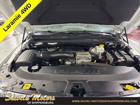 Used 2022 RAM 1500 Laramie AWD/4WD image 10