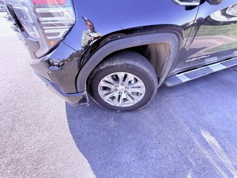 Used 2023 GMC Sierra 1500 Denali w/ Technology Package image 7