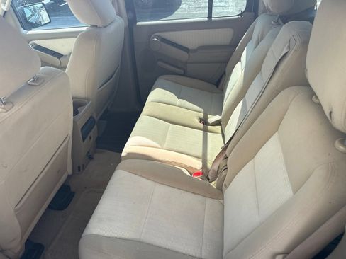 Used 2010 Ford Explorer XLT AWD/4WD image 7