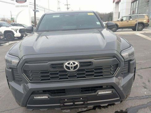 Used 2025 Toyota Tacoma TRD Off-Road image 1