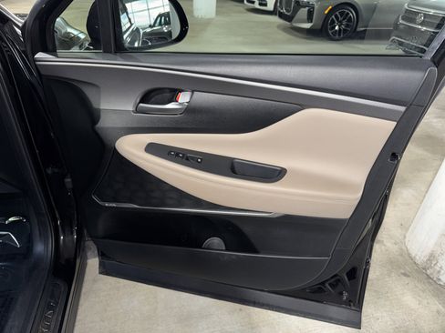 Used 2019 Hyundai Santa Fe FWD image 9