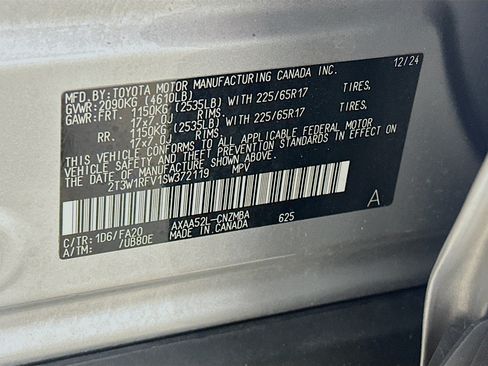 Used 2025 Toyota RAV4 XLE FWD image 12