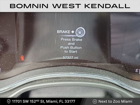 Used 2021 Jeep Grand Cherokee Laredo X image 12