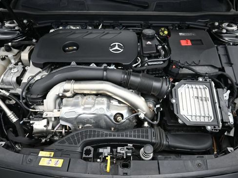 Used 2025 Mercedes-Benz CLA 250 image 16