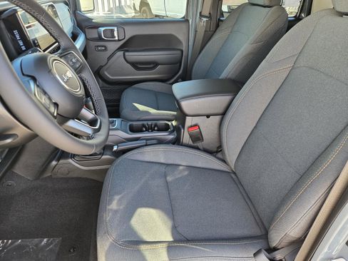 New 2026 Jeep Gladiator Sport image 24