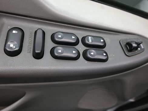 Used 2004 Ford F250 Harley-Davidson image 19