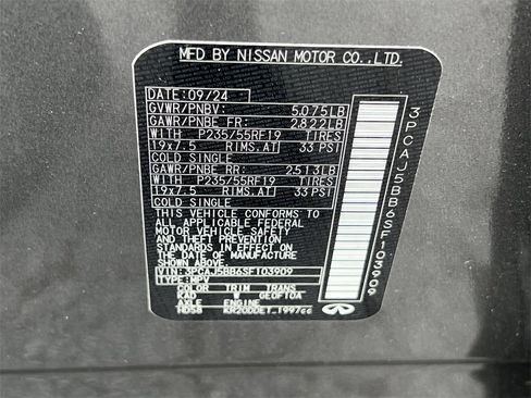 Certified 2025 INFINITI QX50 Luxe image 30