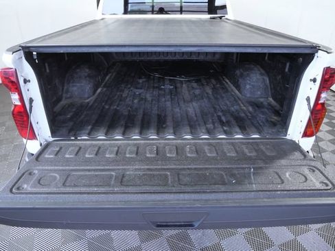 Used 2022 Chevrolet Silverado 2500 Custom w/ Gooseneck/5TH Wheel Package AWD/4WD image 9