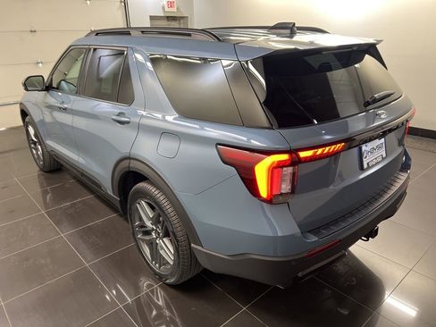 New 2026 Ford Explorer ST-Line image 4