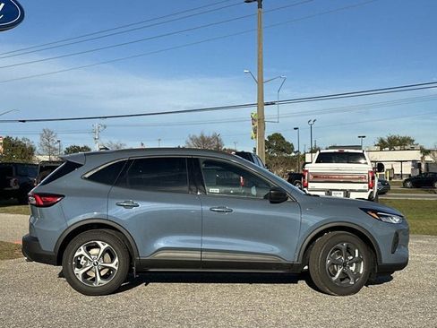 New 2026 Ford Escape ST-Line w/ Tech Pack #1 FWD image 4