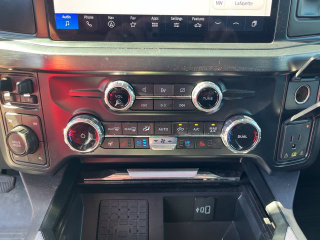 Used 2024 Ford F250 Lariat w/ Chrome Package AWD/4WD image 24