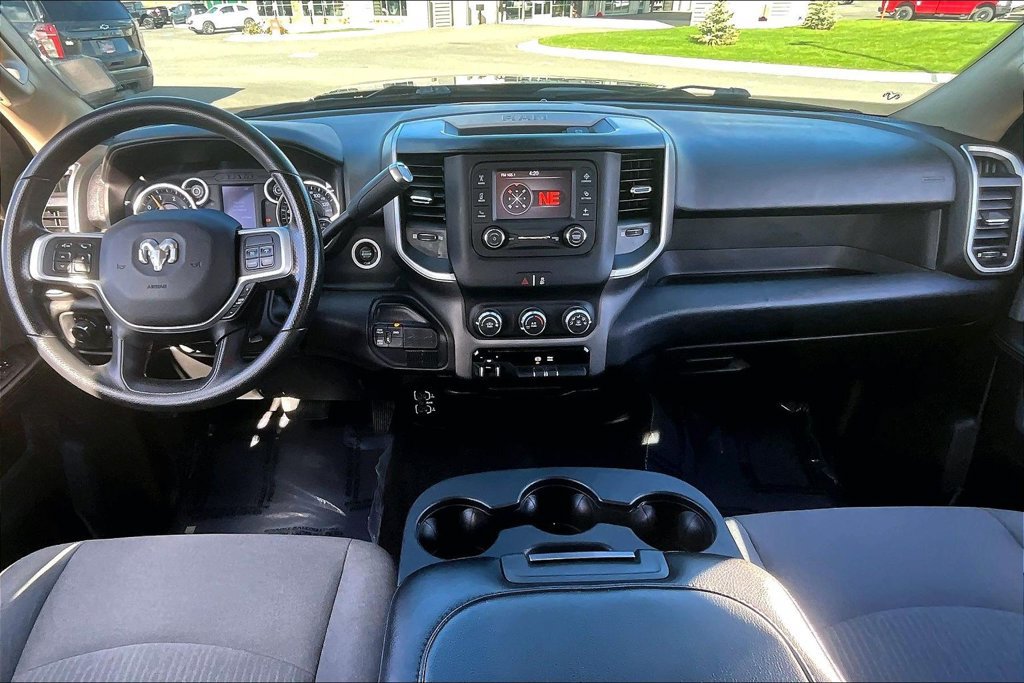 Used 2020 RAM 3500 Big Horn AWD/4WD image 16