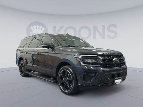 Used 2022 Ford Expedition Max Limited AWD/4WD image 10