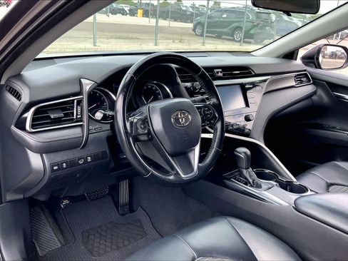 Used 2019 Toyota Camry SE image 17