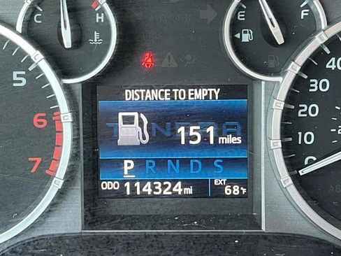 Used 2016 Toyota Tundra SR5 w/ SR5 Upgrade Package image 28