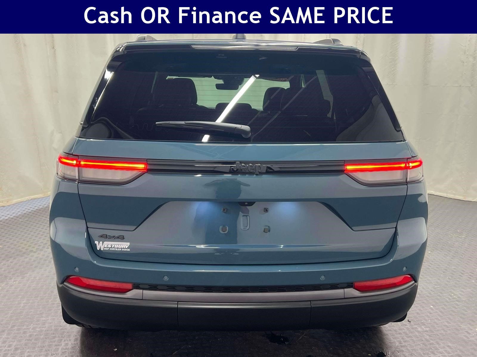 Used 2026 Jeep Grand Cherokee Limited w/ Limited Altitude Package AWD/4WD image 7