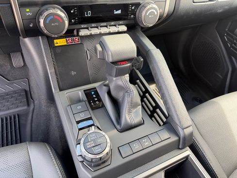 Used 2026 Toyota 4Runner TRD Off-Road Premium AWD/4WD image 21