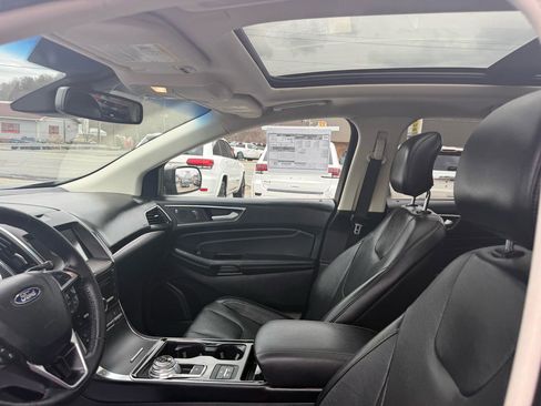 Used 2019 Ford Edge Titanium w/ Equipment Group 301A image 18