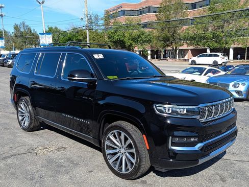Used 2022 Jeep Grand Wagoneer Series II w/ Convenience Group III AWD/4WD image 5