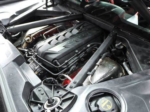 Used 2022 Chevrolet Corvette Stingray Premium Cpe w/ Z51 Performance Package RWD image 13