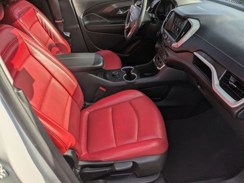 Used 2022 GMC Terrain SLE image 22