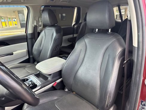 Used 2024 Kia Carnival SX Prestige FWD image 12