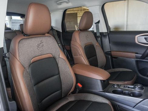 New 2026 Ford Bronco Sport Outer Banks w/ Sasquatch Outer Banks Package AWD/4WD image 41
