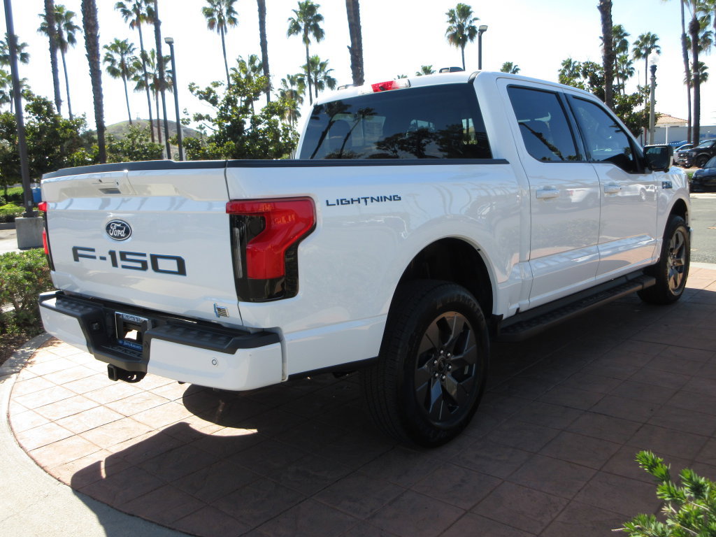 Certified 2024 Ford F150 Lightning Flash w/ Max Trailer Tow Package AWD/4WD image 4