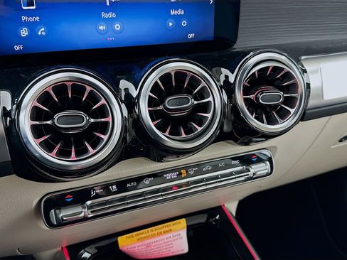 New 2026 Mercedes-Benz GLB 250 image 16