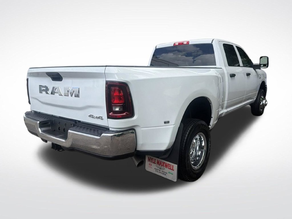 Used 2026 RAM 3500 Tradesman w/ Chrome Appearance Group A AWD/4WD image 9